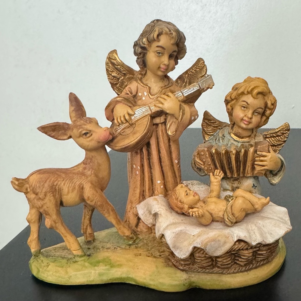 Fontanini Cherub Angel Nativity Scene